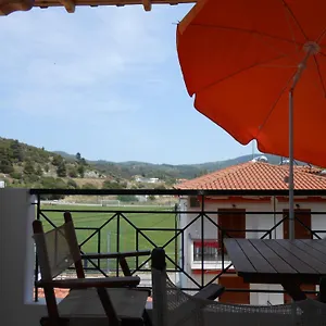 https://la-luna-studios.hotelschalkidiki.net